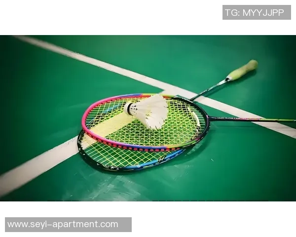 羽毛球新手必看：轻松掌握基础战术与技巧的全面指南